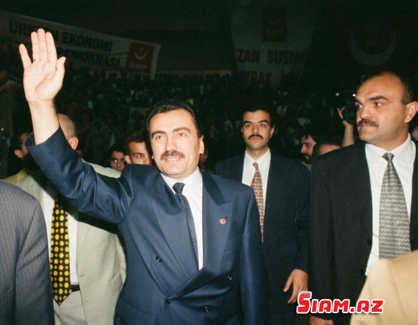 İsa peyğəmbərin SİRRİNİ bilən, Azərbaycanı canı kimi sevən “DƏRİN DÖVLƏT”İN ADAMI - FOTOLAR İsa peyğəmbərin SİRRİNİ bilən, Azərbaycanı canı kimi sevən “DƏRİN DÖVLƏT”İN ADAMI - FOTOLAR