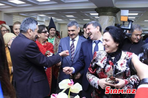 Bakı Slavyan Universiteti özü-özünü təkzib edir!