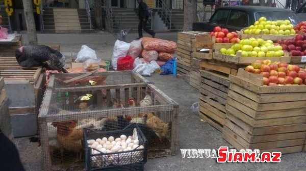 Bayram yarmarkaları: bəzi məhsullar bazardakından da bahadır