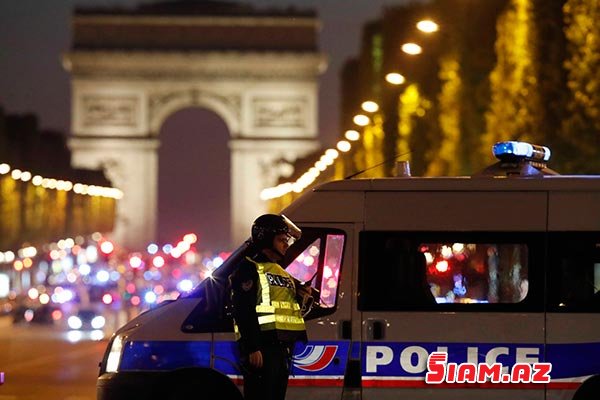 Parisdə yeni terror- 1 polis həlak oldu - Yenilənib (FOTOLAR ) Parisdə yeni terror- 1 polis həlak oldu - Yenilənib (FOTOLAR )