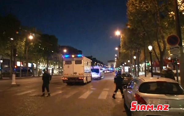 Parisdə yeni terror- 1 polis həlak oldu - Yenilənib (FOTOLAR ) Parisdə yeni terror- 1 polis həlak oldu - Yenilənib (FOTOLAR )