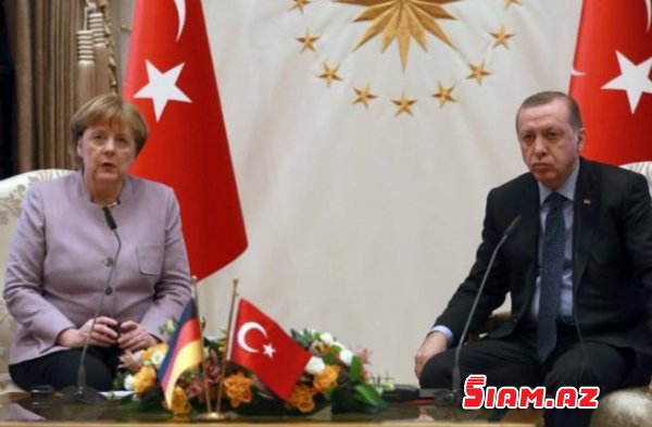 Almaniyada siyasi böhran - media bir neçə səbəbi göstərir: Krım, Türkiyə, miqrantlar, NATO... Almaniyada siyasi böhran - media bir neçə səbəbi göstərir: Krım, Türkiyə, miqrantlar, NATO...